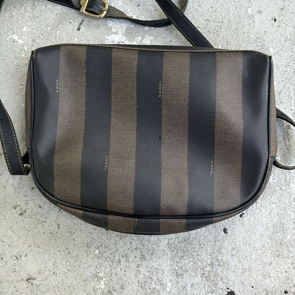 Vintage Fendi penguin striped Crossbody - Picture 4 of 14